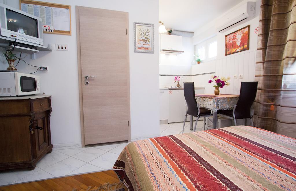 Apartments Crvena Orhideja スプリト 部屋 写真
